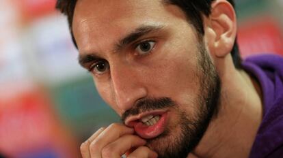 Davide Astori, durant una roda de premsa.