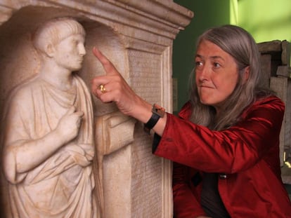La historiadora Mary Beard, en uno de los programas de &#039;C&oacute;mo viv&iacute;an los romanos&#039;.