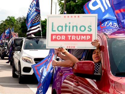 Simpatizantes del presidente Donald Trump en Miami Florida.