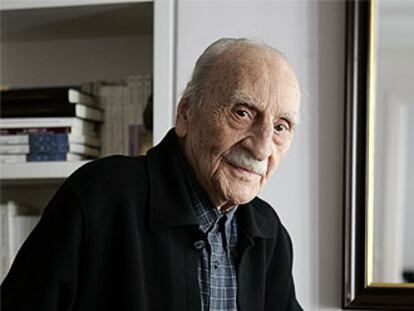 Francisco Ayala, en su casa de Madrid en febrero de este año.