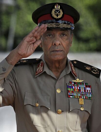 El jefe del consejo militar Mohamed Hussein Tantawi, el máximo dirigente ahora mismo en Egipto y el responsable de guiar la transición en el país.
