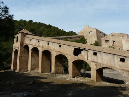 Transporte del lavadero El Lírio, parte del conjunto minero del Cabezo de Ponce, en la Sierra Minera de Cartagena-La Unió (Región de Murcia).