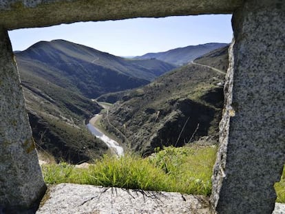 Lugar donde estaba proyectada la presa de Suarna.