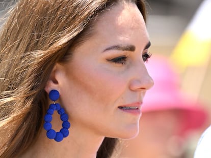 Todos los curiosos guiños de Kate Middleton en su viaje al Caribe: de la chaqueta ‘vintage’ de estudiante a su vestido reggae