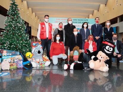 Cruz Roja Bizkaia inicia la campaña de recogida de juguetes, con el lema "Sus Derechos en Juego"