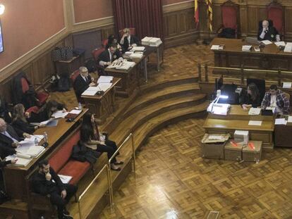 Padre de Rosa Peral declara en la segunda sesión del juicio en la Audiencia de Barcelona.