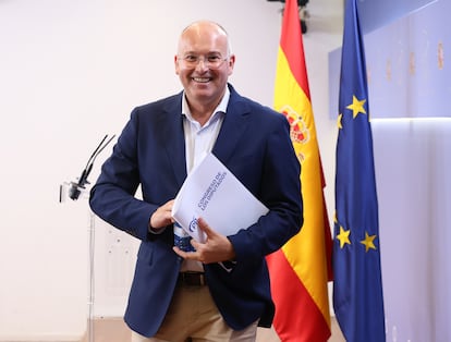 EL portavoz del PP en el Congreso, Miguel Tellado, durante una rueda de prensa en la Cámara baja, el 1 de julio.
