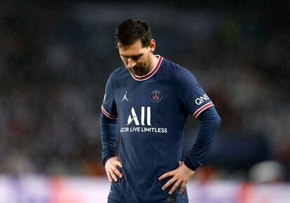 Lionel Messi durante el partido del PSG contra el Real Madrid en París.