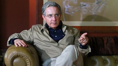 El expresidente de Colombia Álvaro Uribe acaba de ser elegido para el Senado de su país.