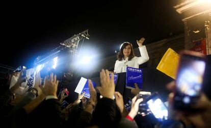 Cristina Kirchner el 10 de mayo pasado, durante la presentación de su libro autobiográfico en la Feria del Libro de Buenos Aires.