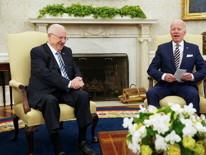 Los presidentes de Israel, Reuven Rivlin, y Estados Unidos, Joe Biden, este lunes en la Casa Blanca.