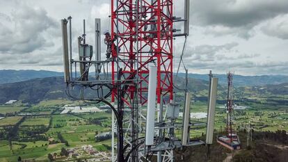 Torres de telefonía móvil.