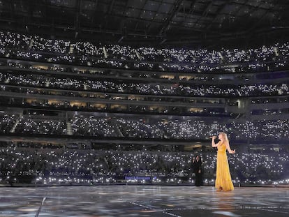 Taylor Swift at a concert on her The Eras Tour in August 2023 in Inglewood (California).