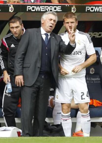 Ancelotti junto con Illarramendi, en el partido ante el Depor.