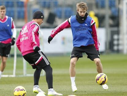 Odegaard, en un entrenamiento con el Madrid