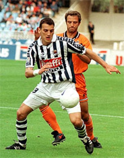 Darko Kovacevic, en un partido con la Real de la temporada 1999-2000.