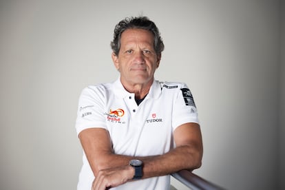 Joan Vila, responsable de meteorología del Alinghi Red Bull Racing, en la base del equipo suizo en Barcelona. 