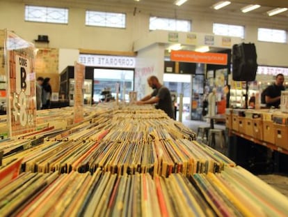 Interior de Real Groovy, la tienda de discos m&aacute;s importante de Auckland. 