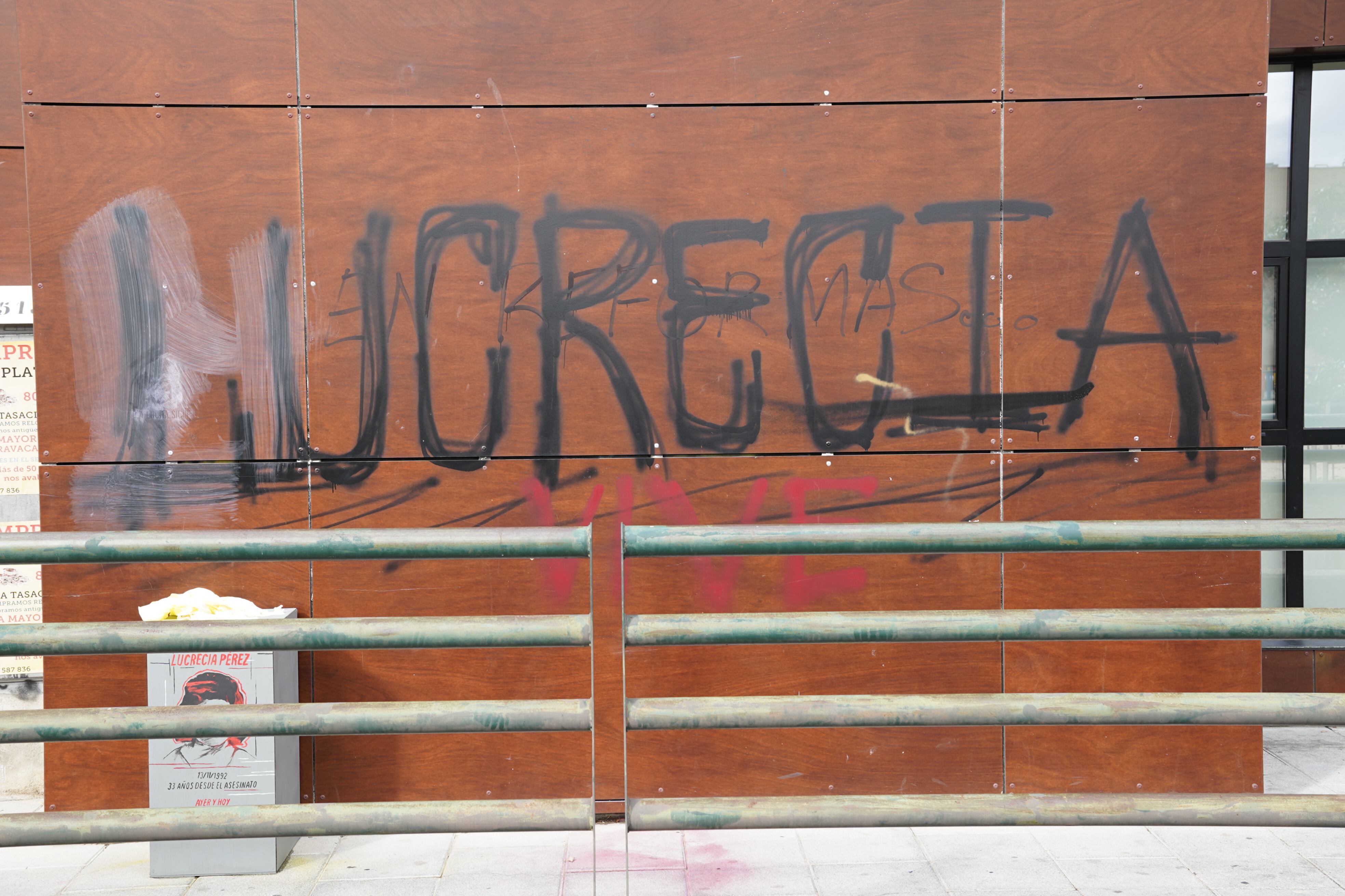 Pintada en recuerdo de Lucrecia Pérez en Aravaca.
