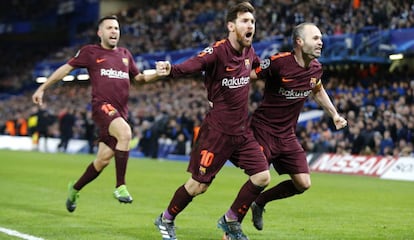 Messi, com um passe de Iniesta, quebrou o jejum contra o Chelsea em Londres.