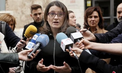 Mónica Oltra en declaraciones a los medios este sábado.
