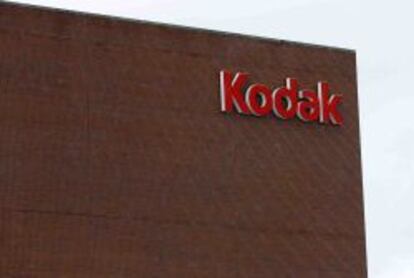 Logotipo de Kodak en su fábrica de Rochester, New York.