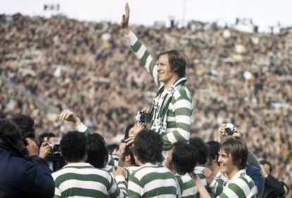 Bill McNeill, el día de su retirada como jugador del Celtic.