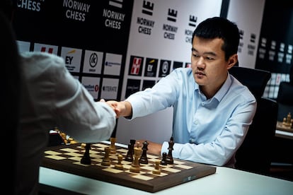 Liren Ding, en el momento de ganar el desempate a Hikaru Nakamura, este jueves en Stavanger