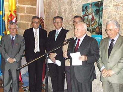 Miguel León Portilla, Víctor M. Mínguez, Felipe V. Garini, Isidoro Rábago, Jesús de Polanco y Belisario Betancur.