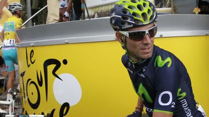 Alejandro Valverde, este martes por la ma&ntilde;ana antes de la etapa. 