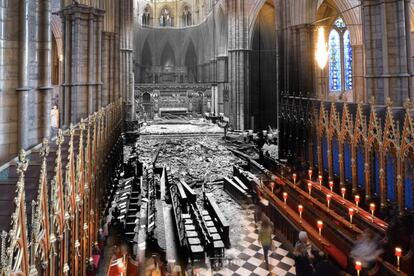 Interior de Westminster Abbey en 1941 y en 2015.