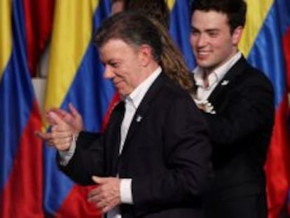 El presidente de Colombia, Juan Manuel Santos, celebra el resultado electoral