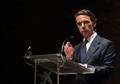 El expresidente Jose Maria Aznar en el foro de Economistas en Caixaforum.