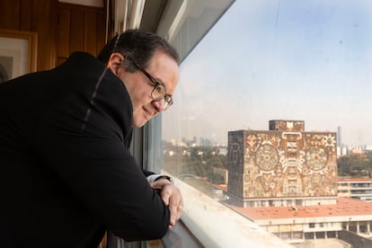 Economist and historian Leonardo Lomelí, in his office at the UNAM, on October 23, 2023.