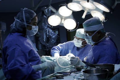Un quirófano en un hospital público de Lisboa