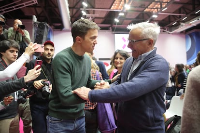 Íñigo Errejón (Más País) y Joan Ribó (Compromís), este domingo durante el acto de presentación de Sumar en Madrid.