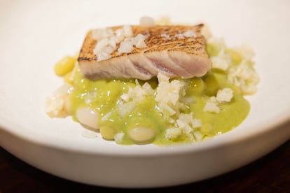 Salpicón de potxas en salsa verde y ventresca de bonito, de Masta.