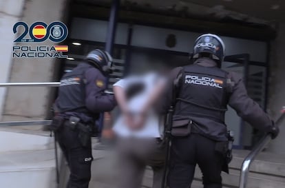 La Policía Nacional detiene al presunto autor de varias agresiones sexuales cometidas en portales de edificios de Valencia.
