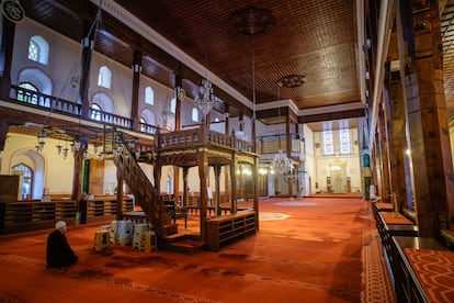 El interior de la mezquita de los Árabes, en Estambul.