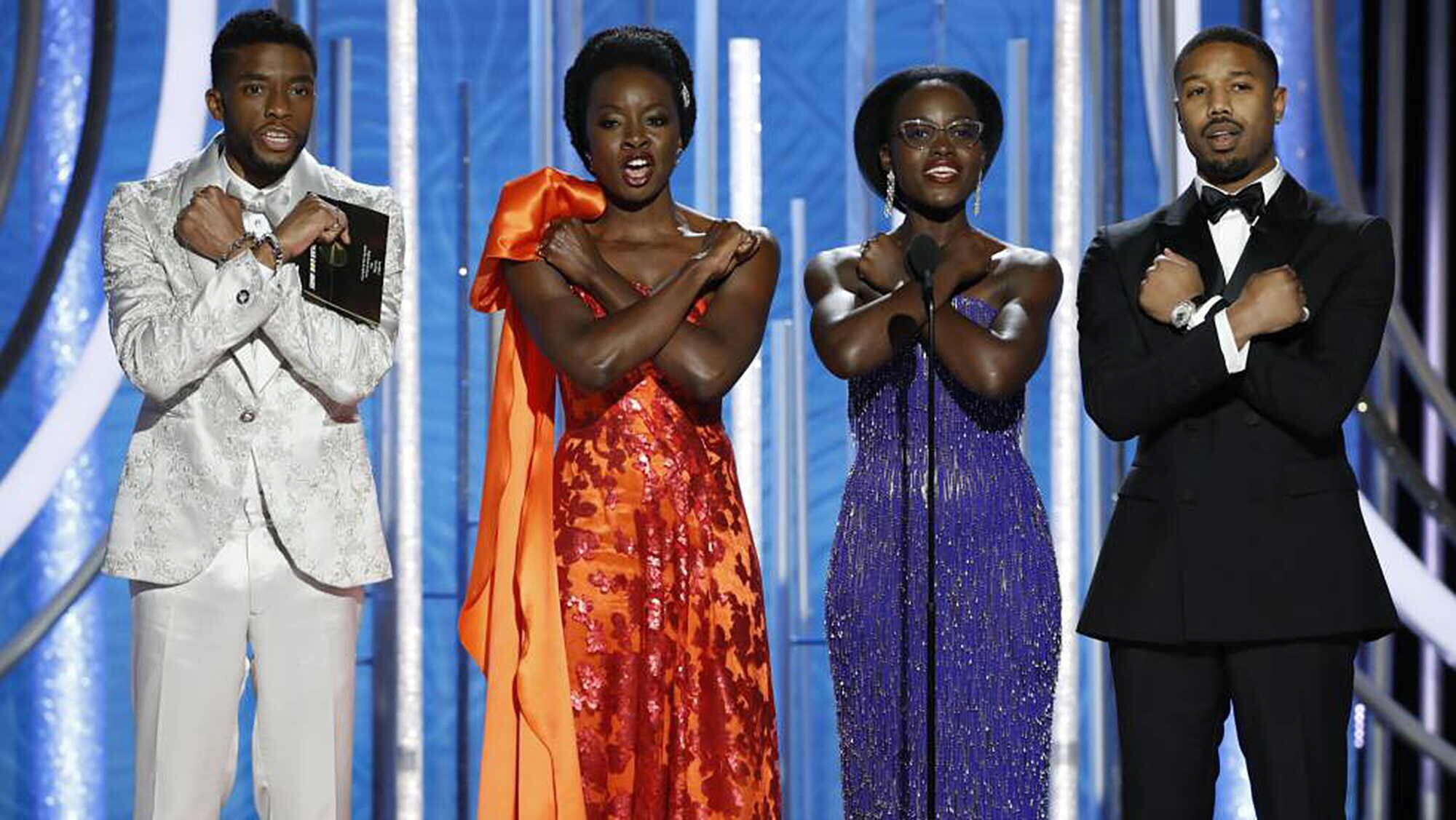 Chadwick Boseman, Danai Gurira, Lupita Nyong’o y Michael B. Jordan, en el escenario de la gala de los Globos de Oro en 2019.