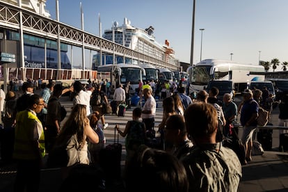 Turistas crucero Cataluña