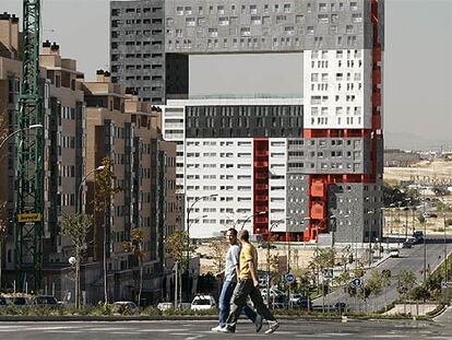 Edificio de El Mirador, en Sanchinarro (Madrid), obra de Blanca Lleó y del estudio MVRDV.