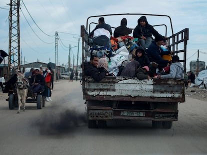 Palestinians flee Rafah amid fear of an Israeli military offensive, February 13, 2024.
