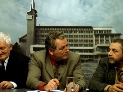 Fotograma del filme '12:08 al Este de Bucarest', de Corneliu Porumboiu.