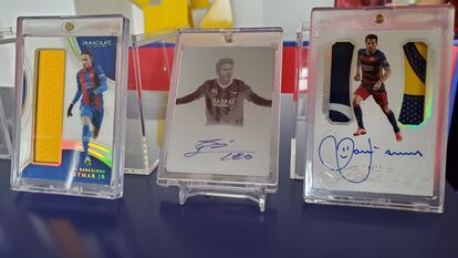 Tarjetas de los jugadores Neymar, Lionel Messi y Dani Alves.