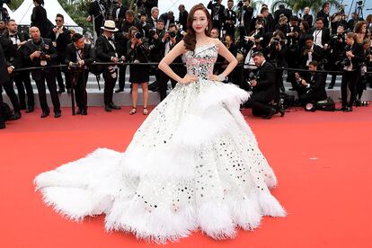La cantante estadounidense de origen coreano Jessica Jung. Lleva un vestido de Rami Kadi.