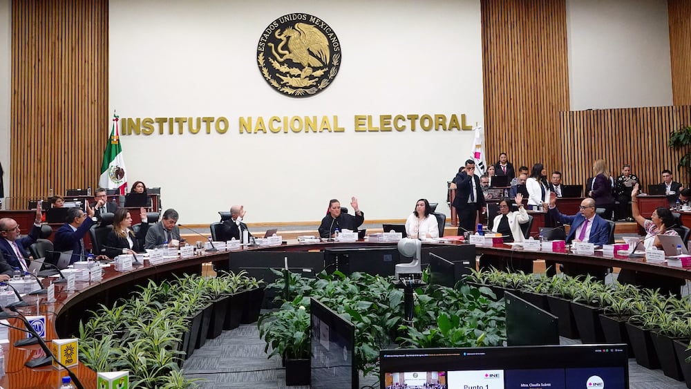 El INE aprueba que Morena y sus aliados tengan mayoría calificada en la ...