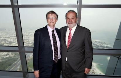 Bill Gates, esquerda, e Carlos Slim, em uma foto de arquivo.