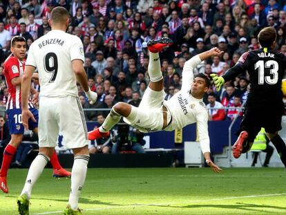 Atlético - Real, el derbi madrileño en imágenes