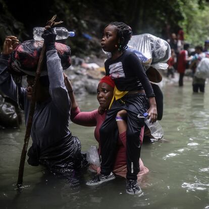 Migrants crossing the Darién Gap from Colombia to Panama